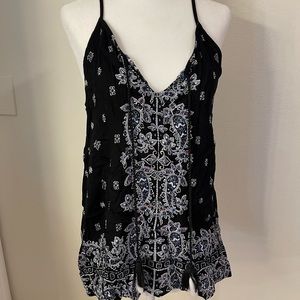 NWT LUQ Rachell Tie Detail Halter Top Size Small